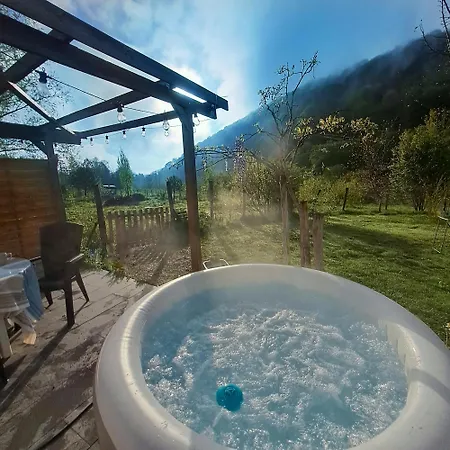 4 Etoiles Coume A Case, Pyrenees Atlantiques Casa vacanze *